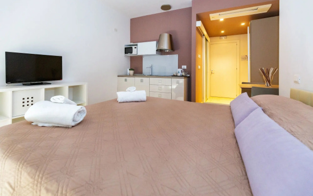 Zeus Residence Hotel