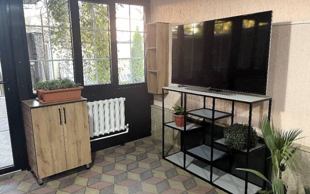 Family Guest House & Hostel
