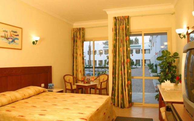 Falcon Hills Hotel