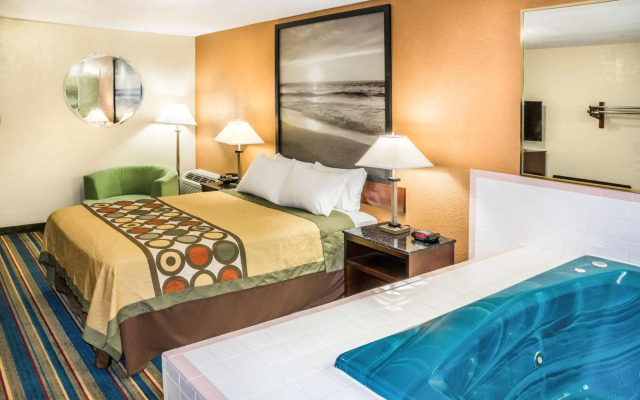 Express Inn & Suites