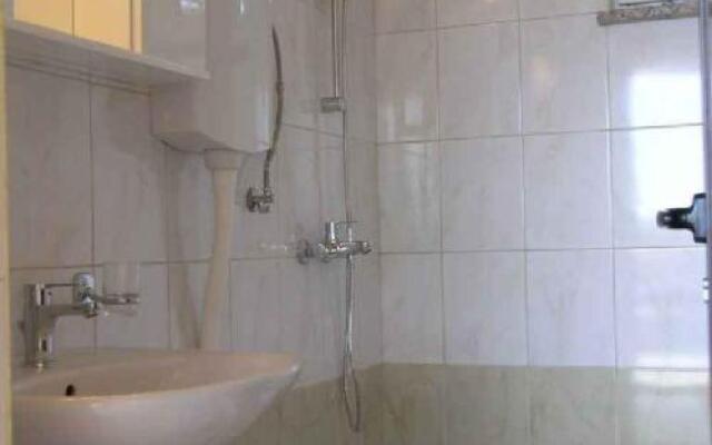 Holiday home in Tinjan/Istrien 10008