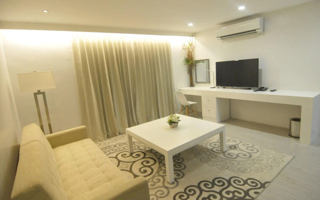 LeBlanc Hotel and Resort