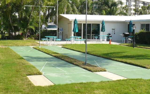 Jamaica Royale 91 - Two Bedroom Condo