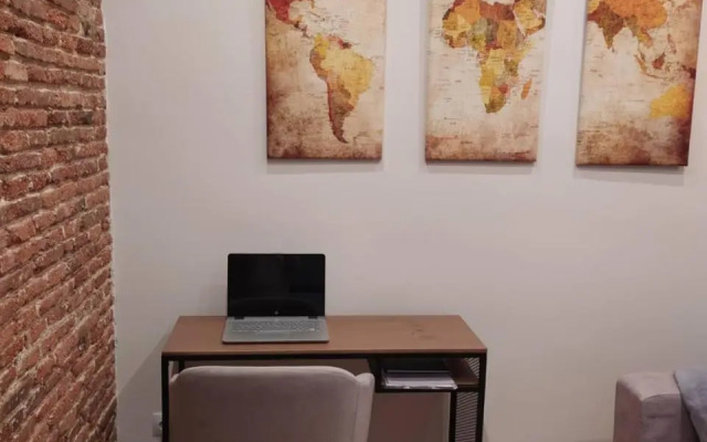 Acogedor estudio en Cuatro Caminos by beBalmy