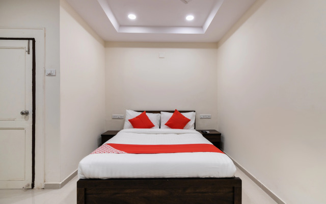 Poonam Palace Hotel