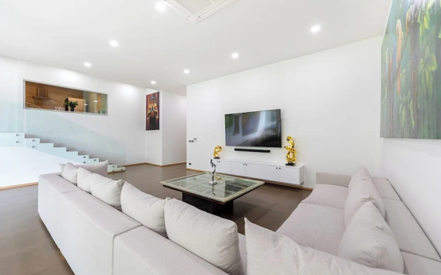 Villa Moonstar