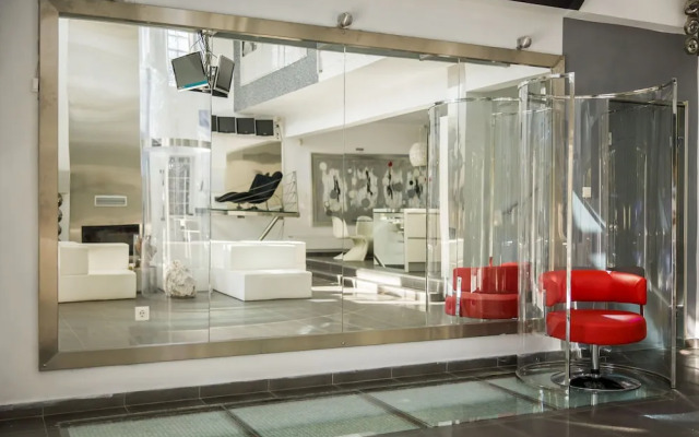 Villa BOND with Private Swimming Pool