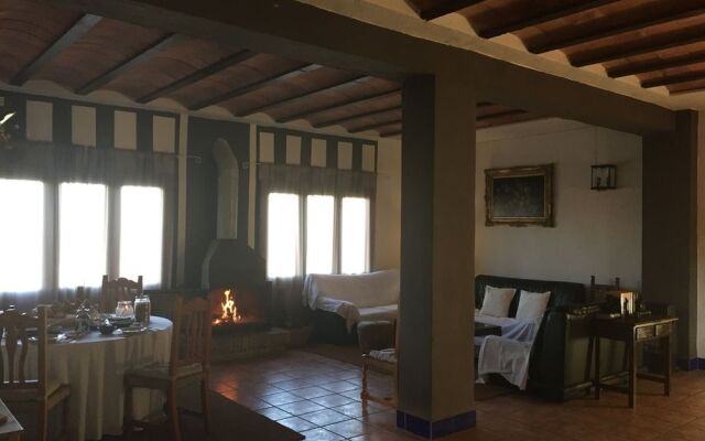 Cortijo Carrillo Bed & Breakfast