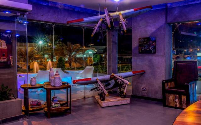 Flowery Holiday Suites