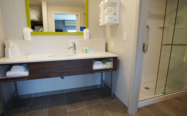 Hampton Inn & Suites St. Clairsville
