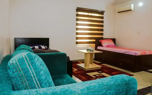 Westnite Apartment