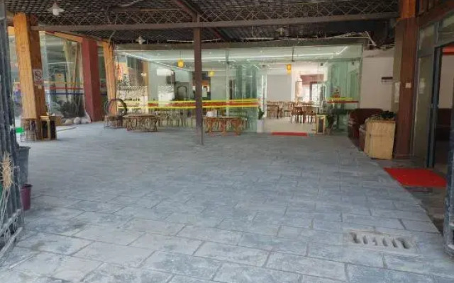 Lancang Brown Home Inn