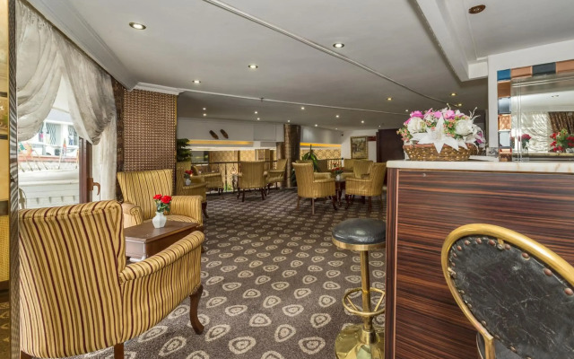 Kuran Hotel International