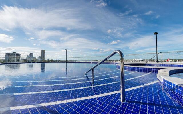 Meriton Suites Southport, Gold Coast