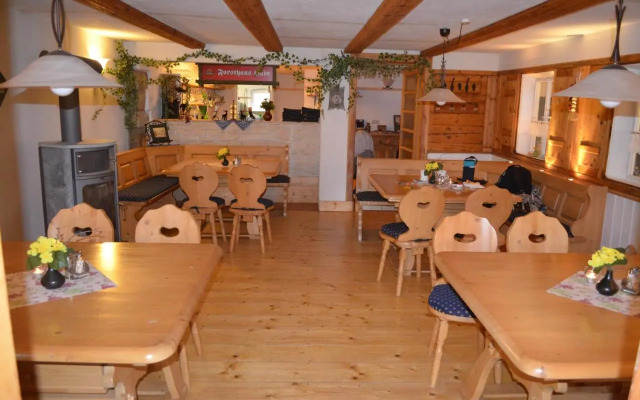 Restaurant & Pension Forsthaus Hain