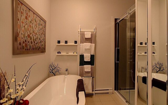 Le 204 Champlain Bromont
