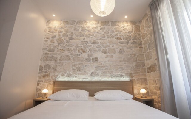 Tifani Luxury Rooms 2