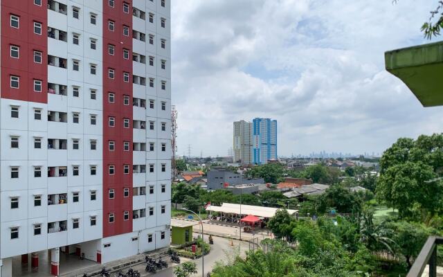 Cozy 2Br At Delta Cakung Apartment