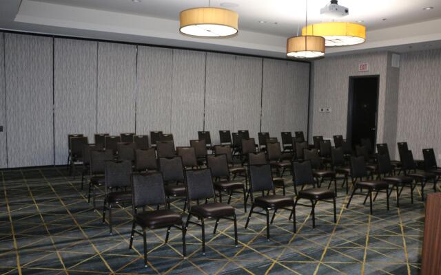 Holiday Inn & Suites McKinney - N Allen by IHG