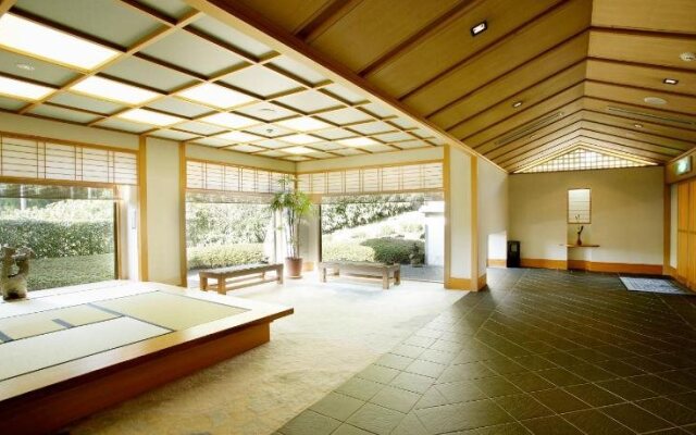 Menard Aoyama Resort: Wafukan Utatsukasa