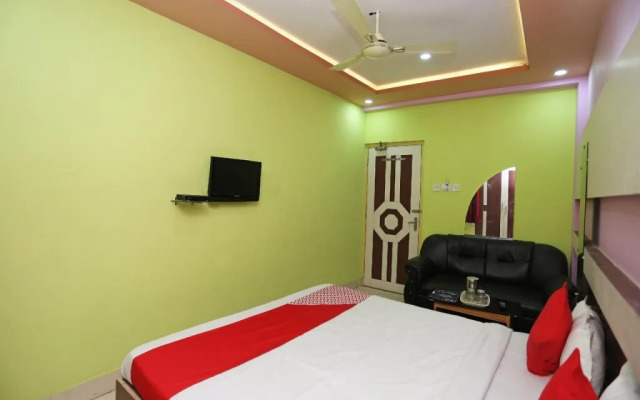 Raj Rajeswari By OYO Rooms