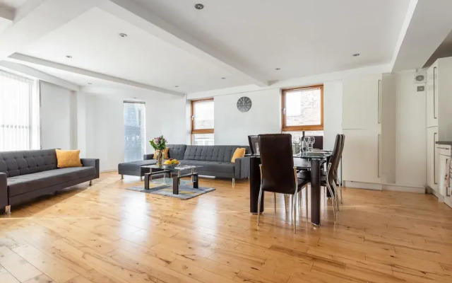 Platinum Apartment next to London Bridge 9995