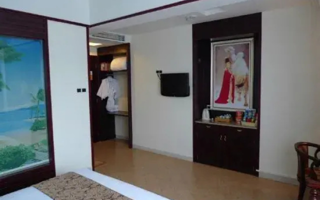 Public Park Traders Mansion