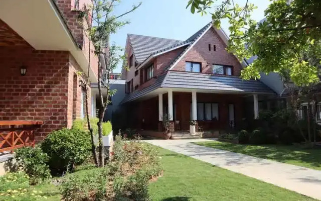 Hoang Loc Villa
