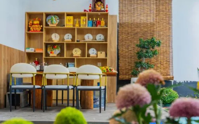 Lantingyue · JoyCourt Natural Wood | Whole-House Smart Vacation Cottage – Outside – Lijiang