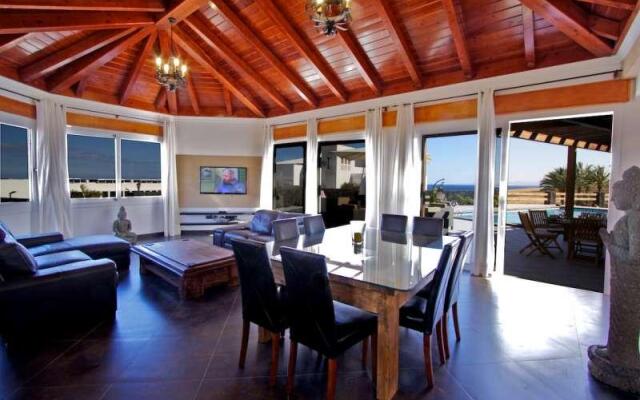 Villa in Puerto Calero, Lanzarote 101687