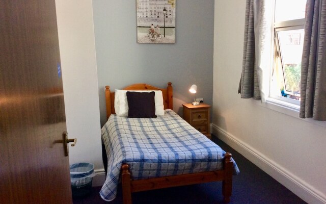 Avon Side Guest House