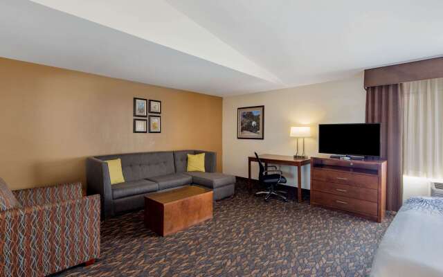 La Quinta Inn & Suites by Wyndham Oakland - Hayward