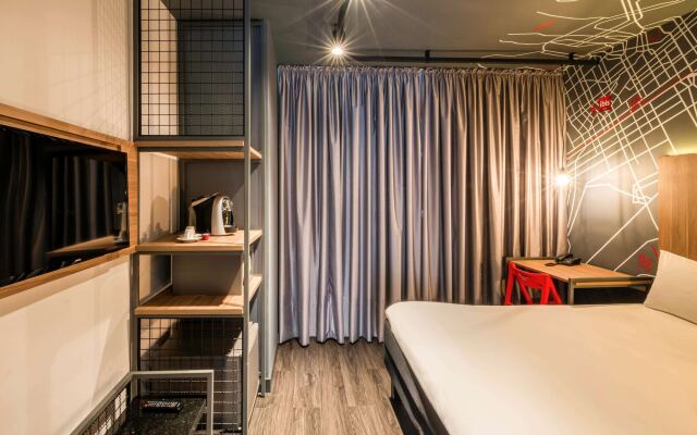 Ibis Curitiba Batel
