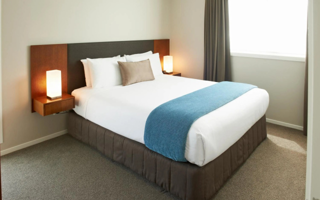Argent Motor Lodge – Guest Rooms – Hamilton