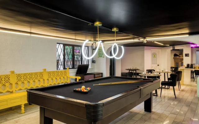 UTOPIC Campos Elíseos by ULIV