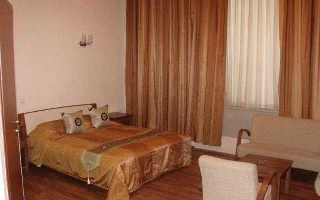 Sea Port Hotel