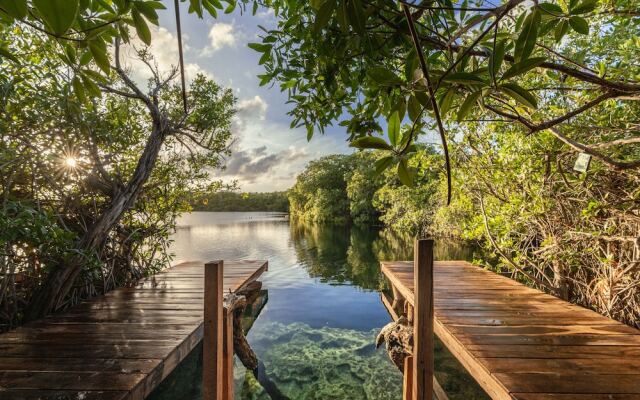 Yaxchen Tulum Cabañas & Cenote