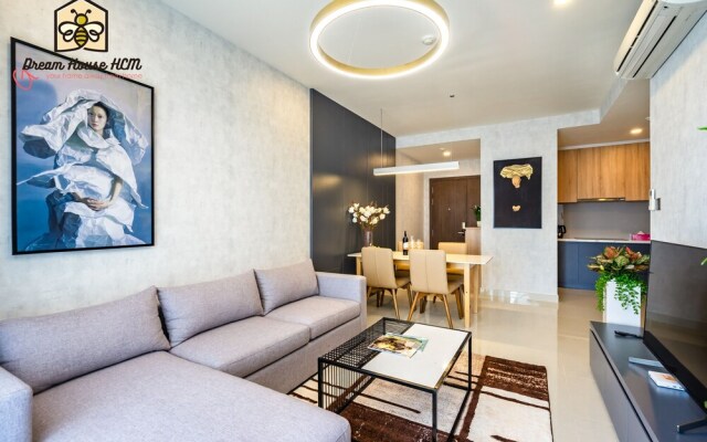 Dream House Apartment