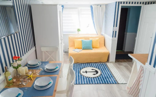 Marina House Apartments
