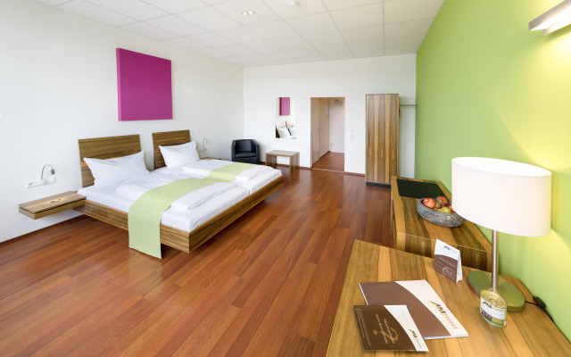 AMH Airport-Messe-Hotel