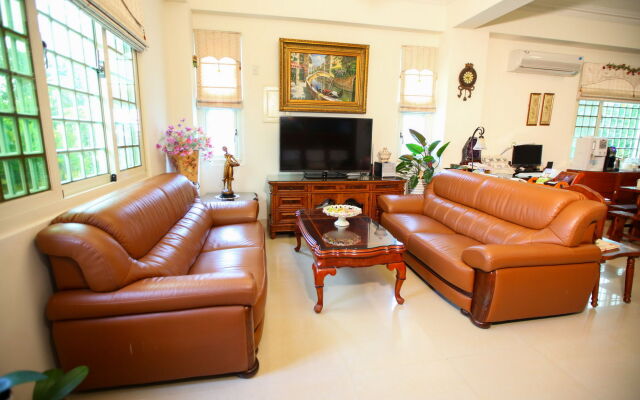 Evergreen Garden Home