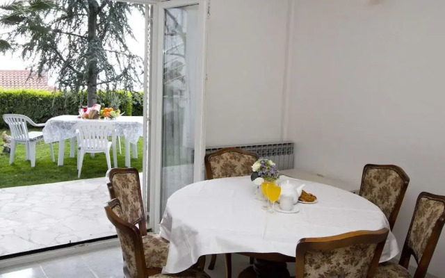 Apartment Pčelica Maja