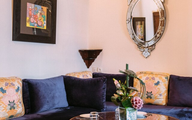 Riad Maison Bleue And Spa