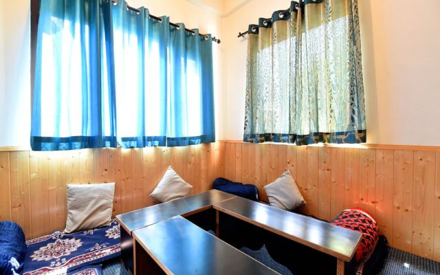 OYO 13350 Home Hill View Naggar Road