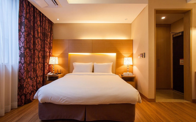 Pharos Hotel