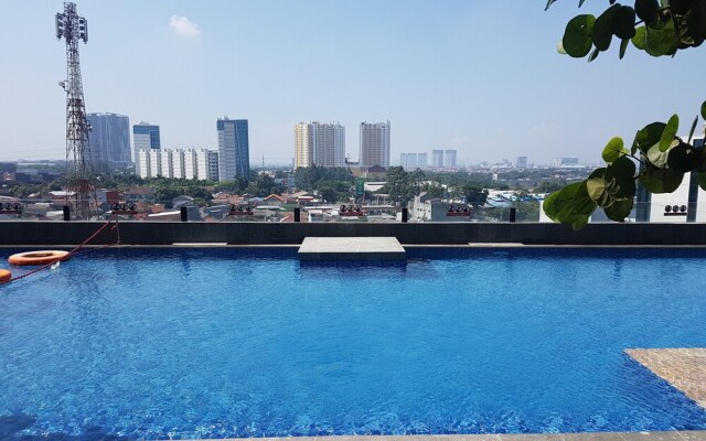 Modern Studio Apartment at Tree Park Cikokol