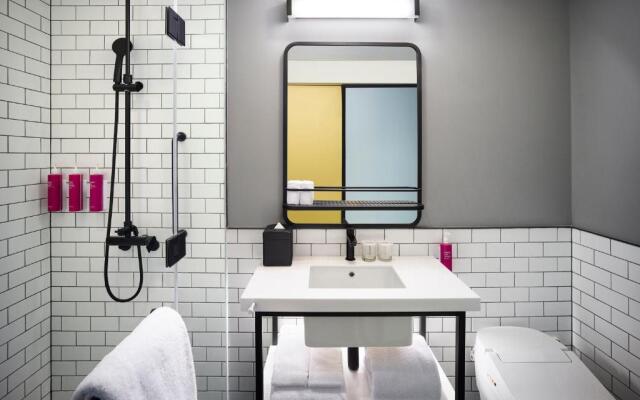 Moxy Seoul Myeongdong