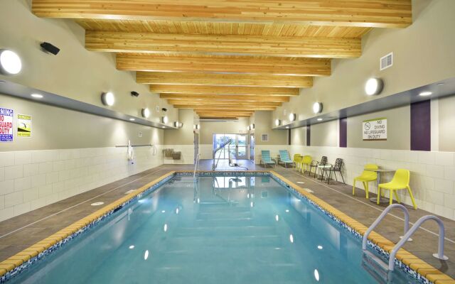 Home2 Suites by Hilton Plymouth, MN