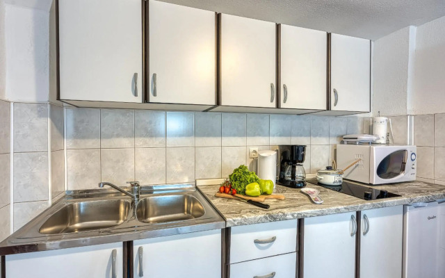 Holiday home Veki***