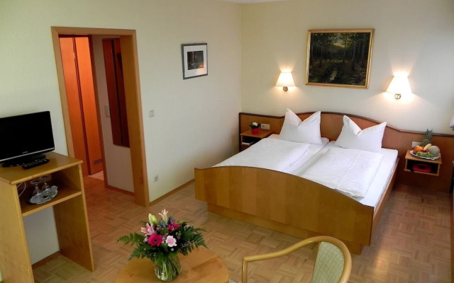 Zur Burgruine Frauenberg